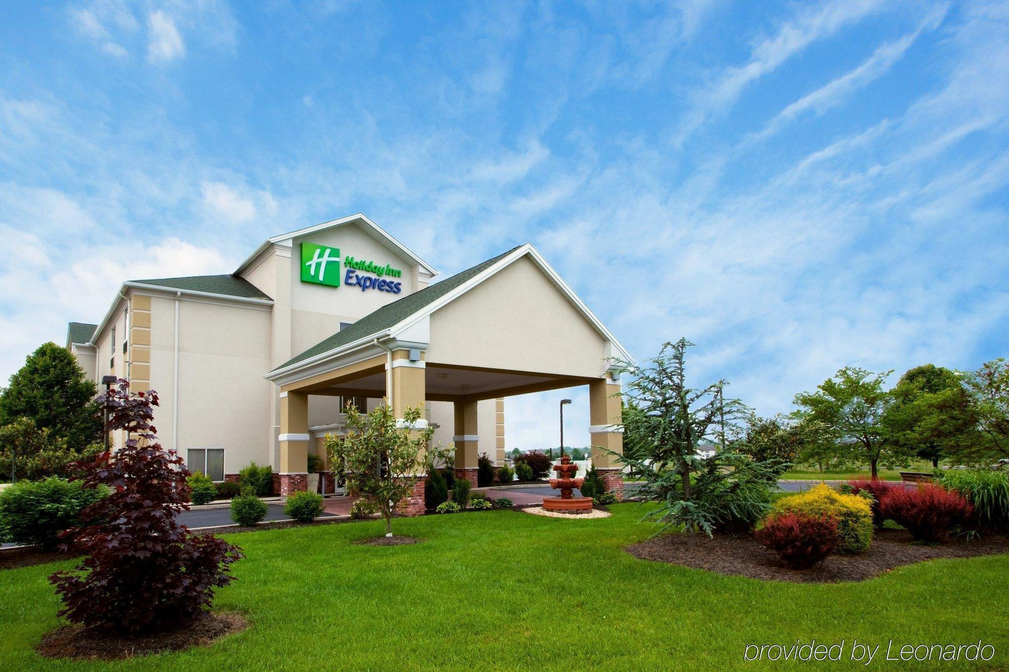 Quality Inn Spring Mills - Martinsburg North Екстериор снимка