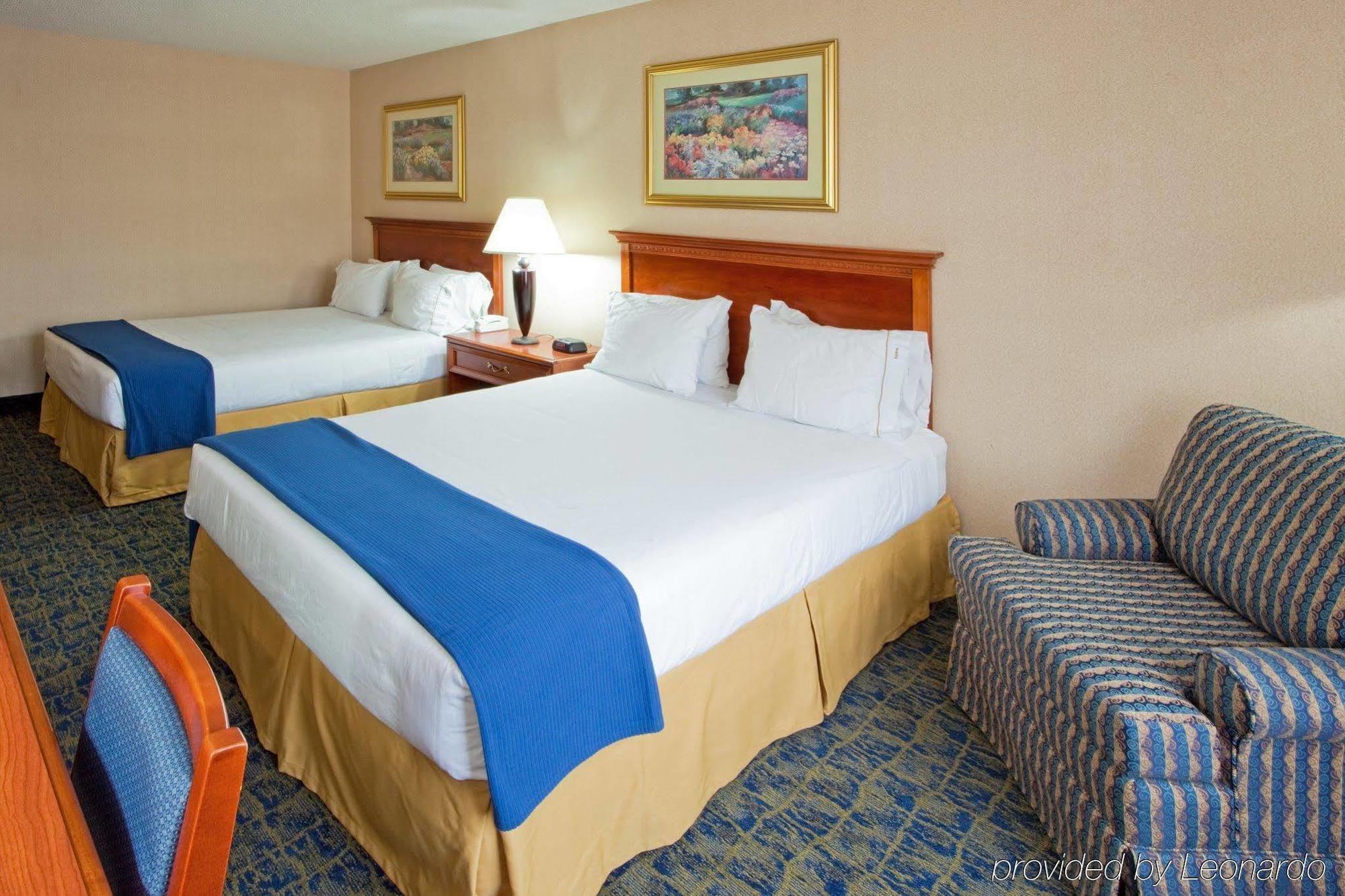 Quality Inn Spring Mills - Martinsburg North Екстериор снимка